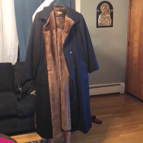 Bergdorf Goodman On The Plaza New York - Picture 1 of 3